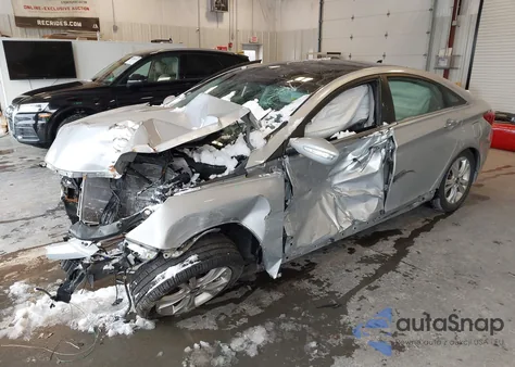 2012 Hyundai Sonata Limited из США, поврежденный, VIN 5NPEC4AC1CH385315